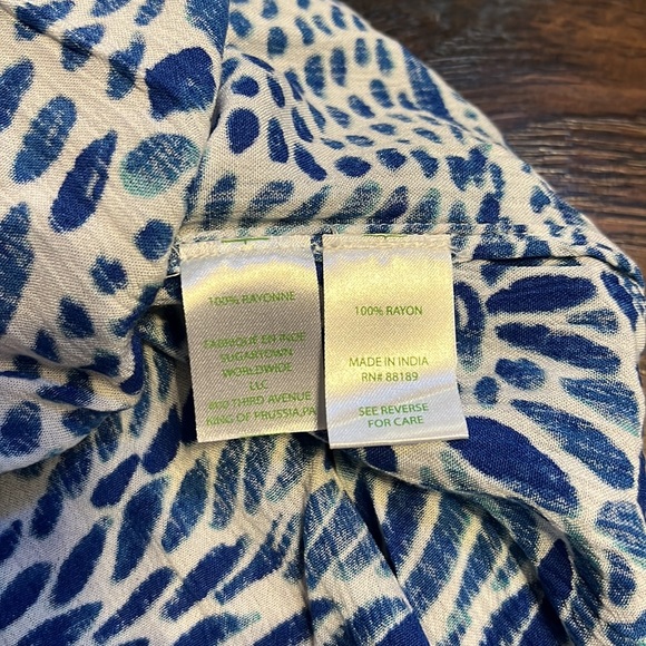 Lilly Pulitzer Nita Top - Picture 5 of 10